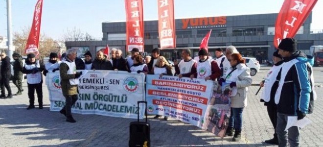 “Geçinemiyoruz” sloganıyla yürüyen emekliler, Mersin’den Ankara’ya ulaştı
