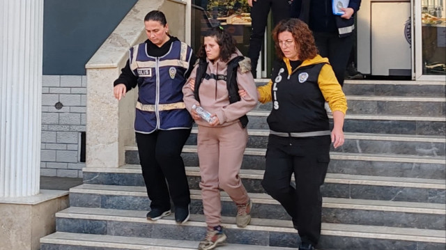 İzmir’de beş kardeş yanan evde hayatını kaybetmişti: Adliyeye sevk edilen anne serbest bırakıldı