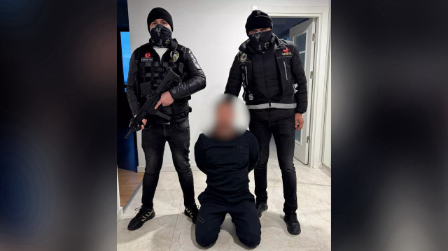 Kırmız bültenle aranan uyuşturucu baronu İstanbul’da yakalandı