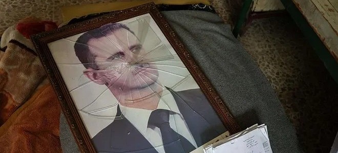 Suriye’de 61 yıllık Baas rejimi çöktü: Esad, Şam’ı terk etti