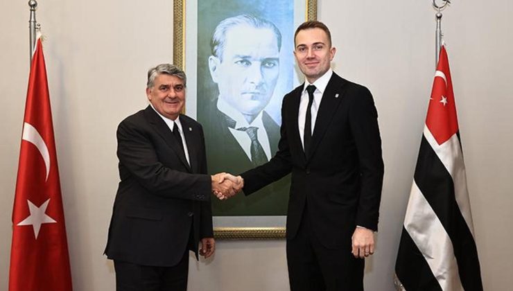 Beşiktaş'tan Mert Günok'a yeni sözleşme! Resmi açıklama…