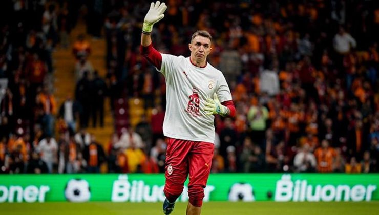 Muslera Konyaspor maçına rekor için çıkacak!