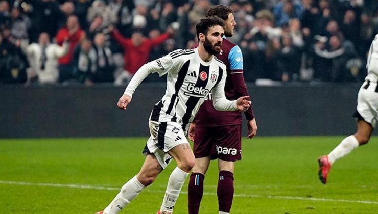 Beşiktaş'ta Rafa Silva gollerine devam ediyor