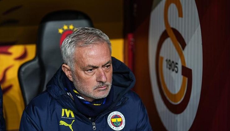 Fenerbahçe'de Jose Mourinho, derbilerde galibiyete hasret