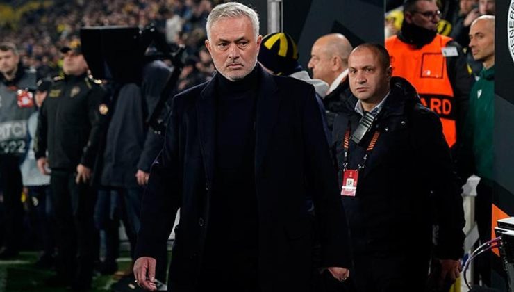 Fenerbahçe'de Jose Mourinho'dan 4 değişiklik