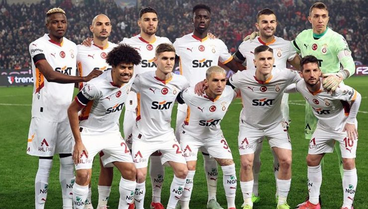 Galatasaray'a yıldız oyuncudan kötü haber… Cezalı duruma düştü!