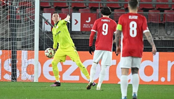 Galatasaray'da Fernando Muslera'dan AZ Alkmaar maçı sonrası öz eleştiri