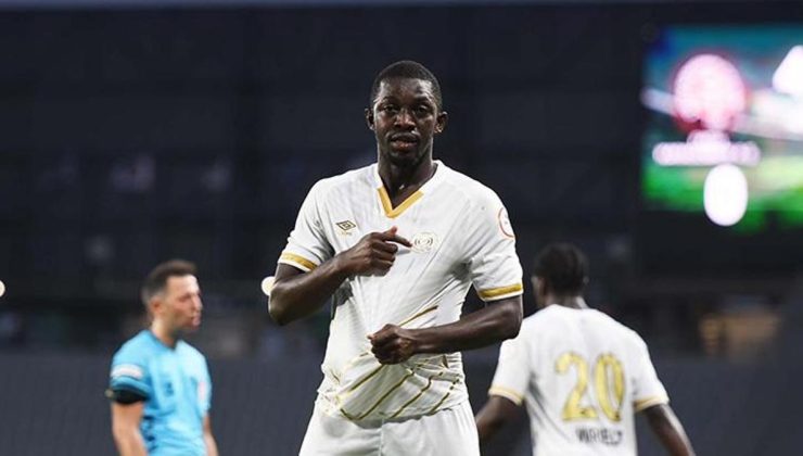 Manisa FK'da iki futbolcu hakkında radikal karar