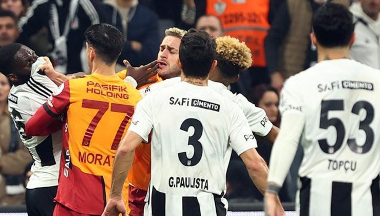 Beşiktaş – Galatasaray derbisinde kaos! Yabancı madde yağdı