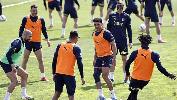Fenerbahçe, Galatasaray derbisi öncesi pas ve taktik çalıştı