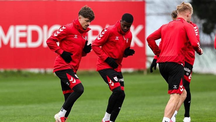 Samsunspor'da Kasımpaşa mesaisi devam ediyor