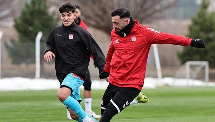 Sivasspor antrenman maçı yaptı