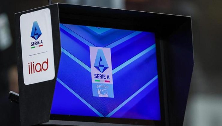 VAR'a sürpriz yenilik: Hakem kararını herkese açıklayacak