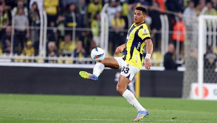 Fenerbahçe'de eleştirilerin hedefinde Diego Carlos var! Oyundan çıkarken ıslıklandı