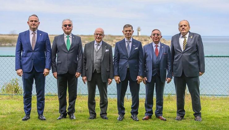 Süper Lig'in şampiyon kulüplerinin divan başkanları Trabzon'da bir araya geldi