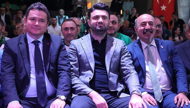 Bursaspor, Süper Lig şampiyonu oluşunun 15. yıl dönümünü kutladı