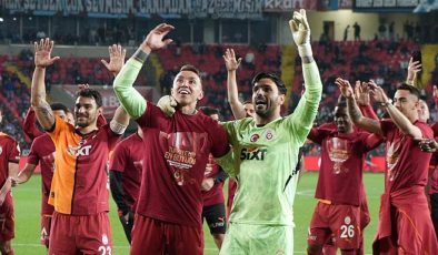 Fernando Muslera rekora ortak oldu