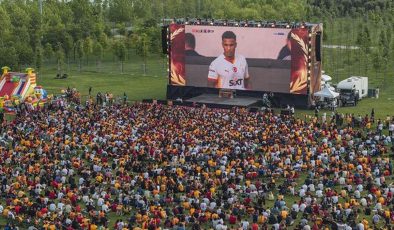 CANLI |  Yenikapı’da Galatasaray’ın şampiyonluk şöleni başladı! İşte bugünün programı…