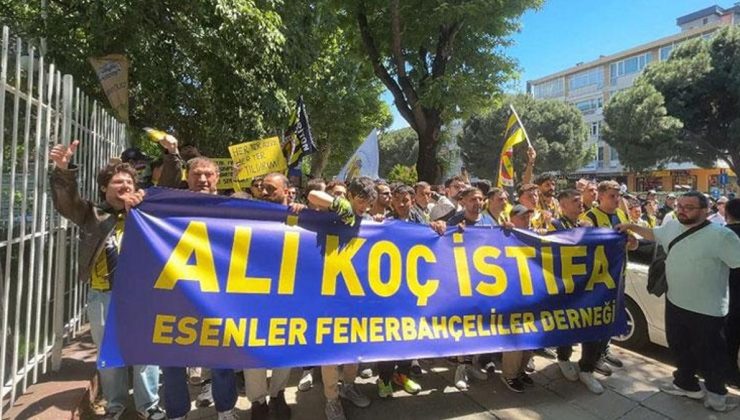 Fenerbahçe taraftarından dev protesto!