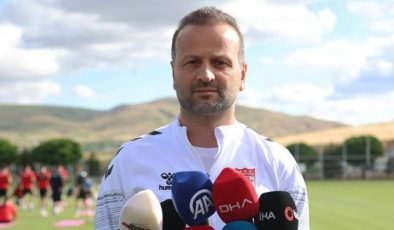 Sivasspor Osman Zeki Korkmaz’dan Rey Manaj açıklaması: Kötü günleri arkada bırakacağız