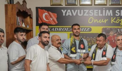 Zeki Çelik, futbola başladığı takımı unutmadı! Ekipman desteği