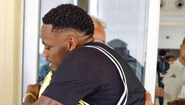 Fenerbahçe’de Jhon Duran kampa katıldı
