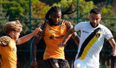 Hull City, İstanbulspor’u 2 golle mağlup etti