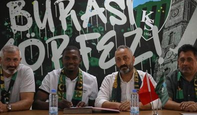 Kocaelispor, Anfernee Jamal Dijksteel’i kadrosuna kattı