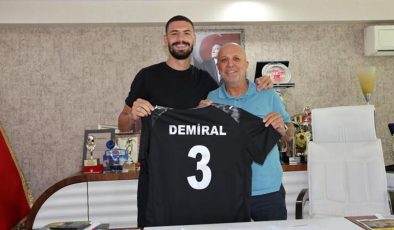 Merih Demiral, Alanyaspor’u ziyaret etti!