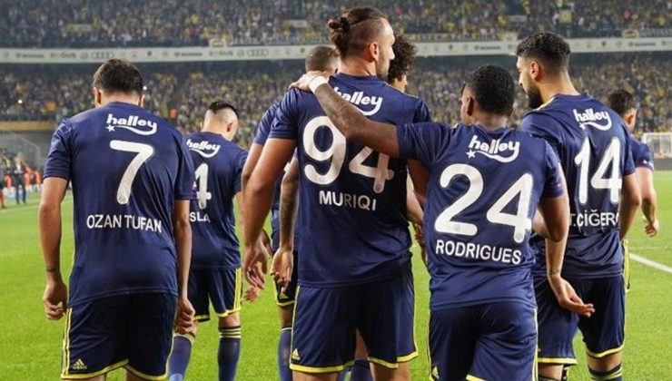 NEYDİ NE OLDU: Fenerbahçe ve Galatasaray’ın eski yıldızı kulüpsüz kaldı!