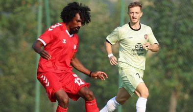 Sivasspor, Tractor FC’ye farklı kaybetti: 0-4