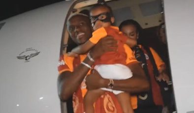 CANLITarihe geçen transferde işlem tamam: Victor Osimhen, İstanbul’a geldi!