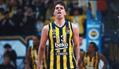Sürpriz karar! Yıldız oyuncu Fenerbahçe’de kalıyor…