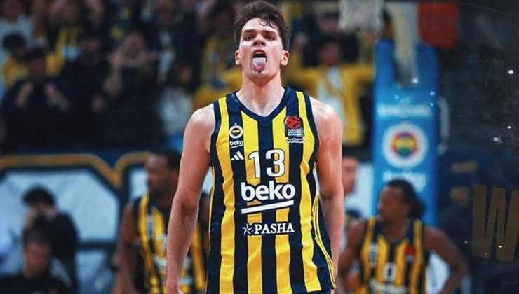 Sürpriz karar! Yıldız oyuncu Fenerbahçe’de kalıyor…