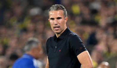 Feyenoord teknik direktörü Robin van Persie: ‘Ölü toplardan iyi pozisyonlar ürettiler’