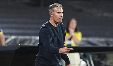 Feyenoord’da Robin van Persie’den Kadıköy itirafı! ‘Cehennem için hazırlanmamız gerekiyor’