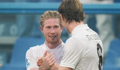 Napoli ve McTominay kaldığı yerden devam! Sassuolu deplasmanında partiye De Bruyne de katıldı