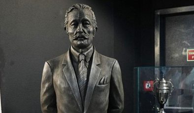 Süleyman Seba’nın heykeli Beşiktaş müzesinde