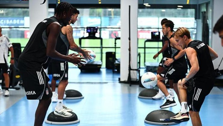 Beşiktaş salonda çalıştı