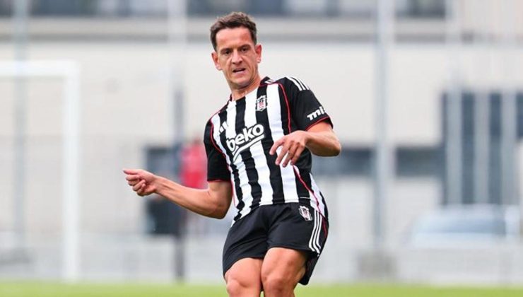 Beşiktaş’ta ayrılık resmileşti: İngiltere’ye transfer oldu