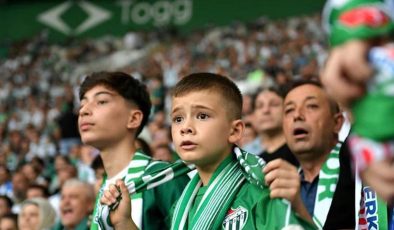 Bursaspor’da ilk defa maça giden çocukların büyük heyecanı