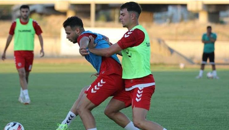 Karşıyaka golcü arıyor