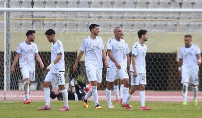 Altay düşme hattından kurtulamıyor