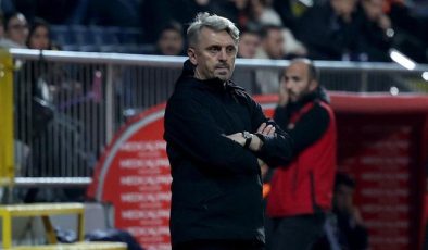 Eyüpspor Teknik Direktörü Orhan Ak: ‘Zor bir maçı kazandık’