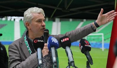 Sakaryaspor’da Başkan Muhammet Kıratlı ile yola devam