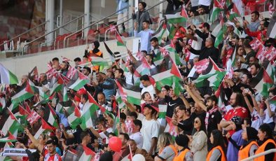Sivas’ta taraftarlardan Gazze’ye yardım eli